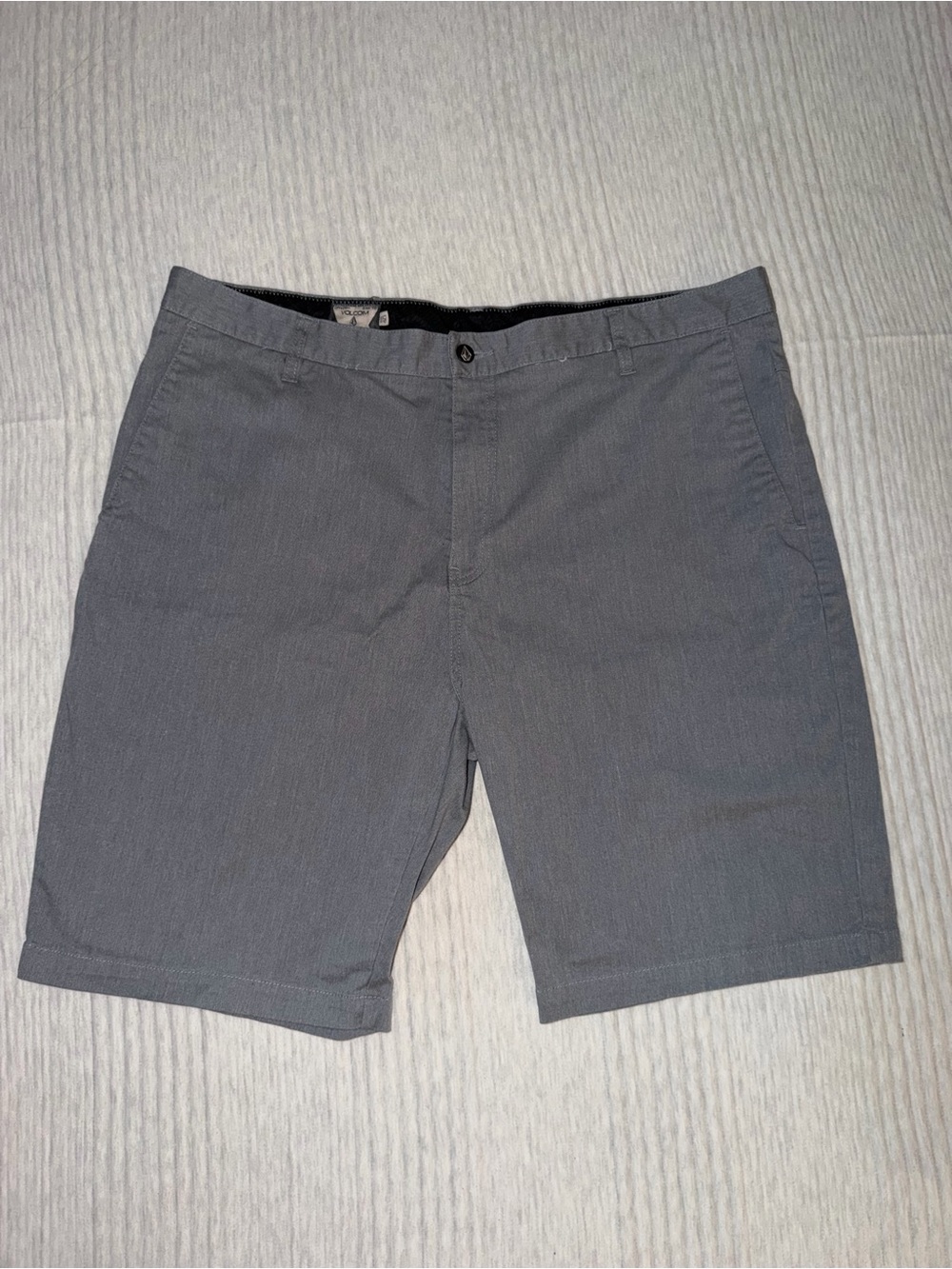 Volcom Men's Gray Flat Front Chino Shorts